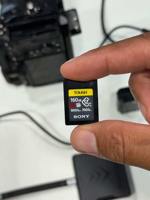 Cartão SD Sony CFEXPRESS 170 GB + Prograde reader