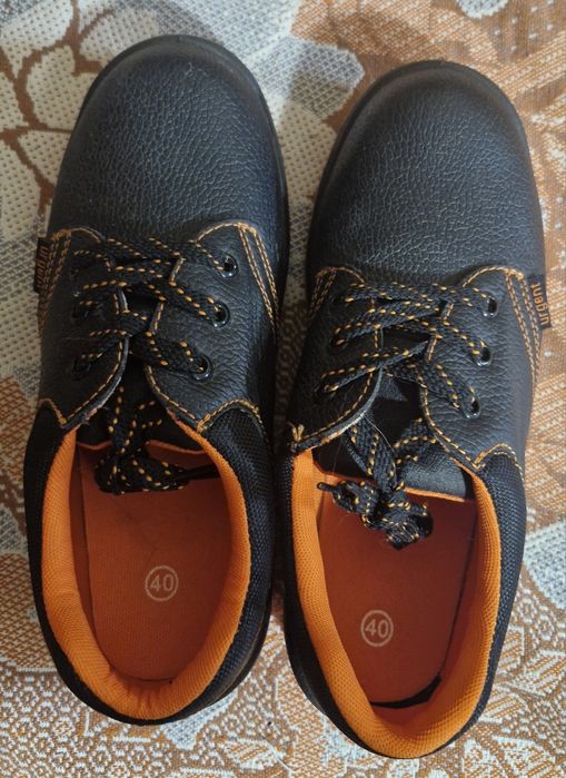 Робочі черевики 40 розм.