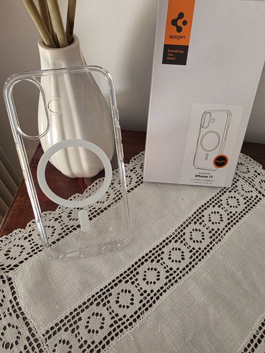 Capa iPhone 17 Spigen Ultra Hybrid ,totalmente nova