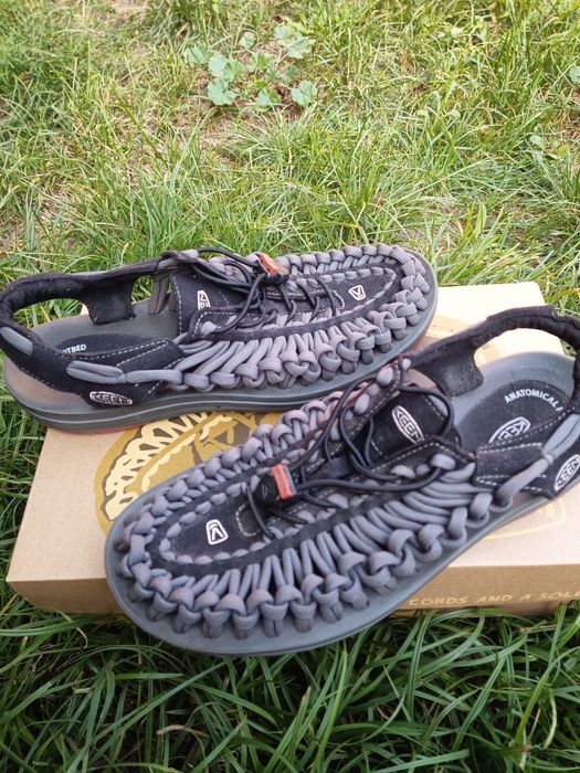 Унісекс сандалі Keen Uneek 42