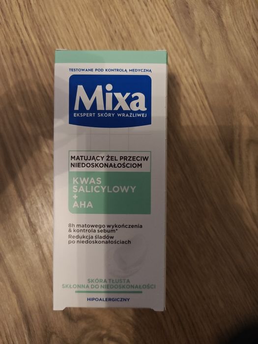 Mixa matujący żel przeciw niedoskonałością