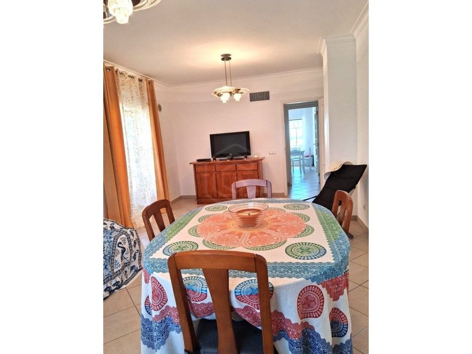 Apartamento T2 +1 com aproveitamento de sotão e vista mar na Quinta...