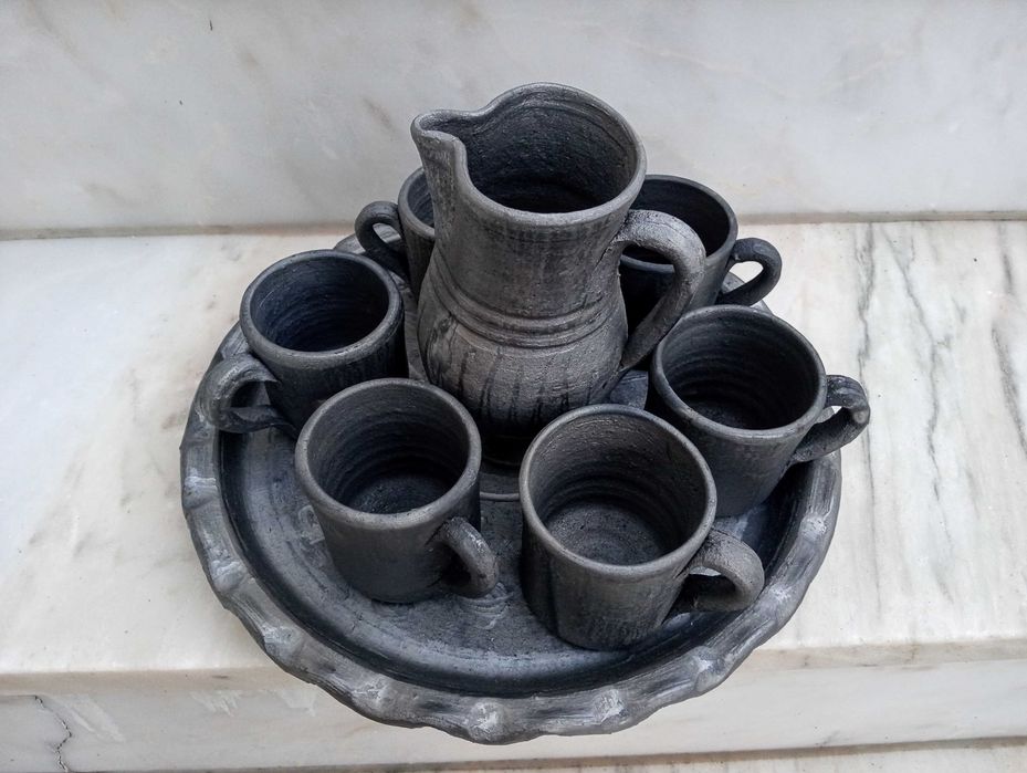 Louça negra tradicional