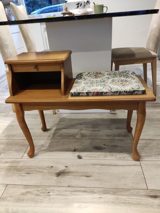 Ławka siedzisko z półką i szufladą