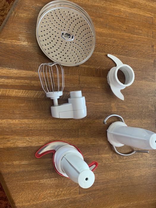 Комбайн BOSCH ProfiKubixx частинами.