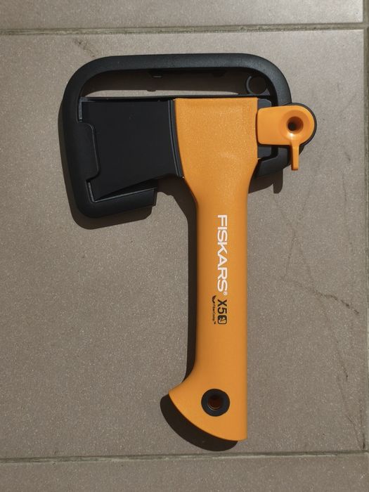 Machado compacto premium fiskars x5