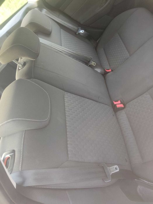 Ford Focus uszkodzony