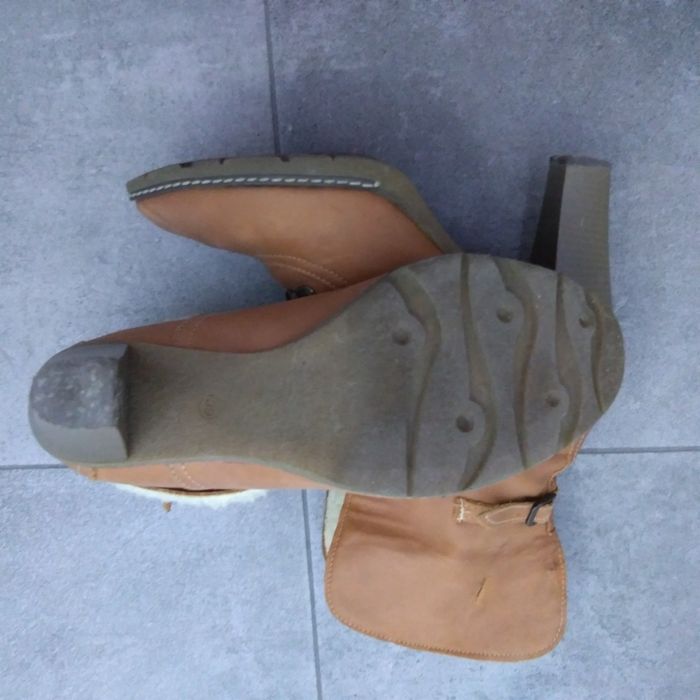 Botki skórzane camel