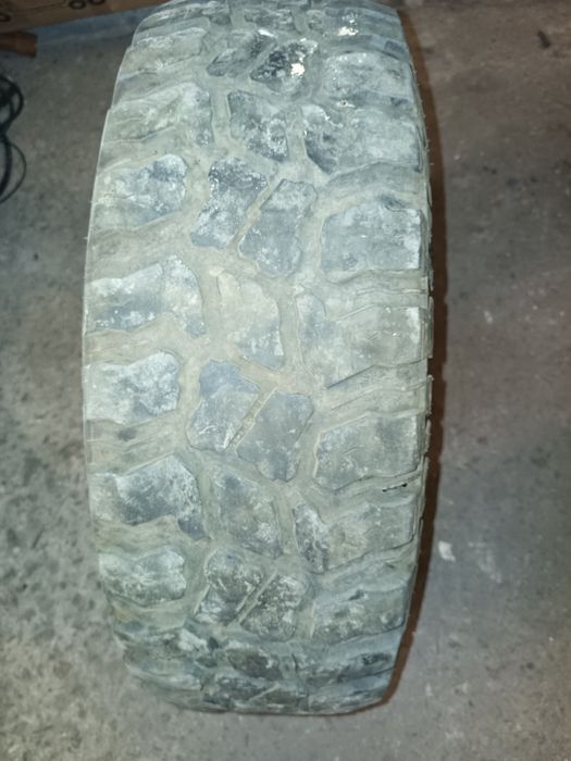 Продам колесо 245/75/R16