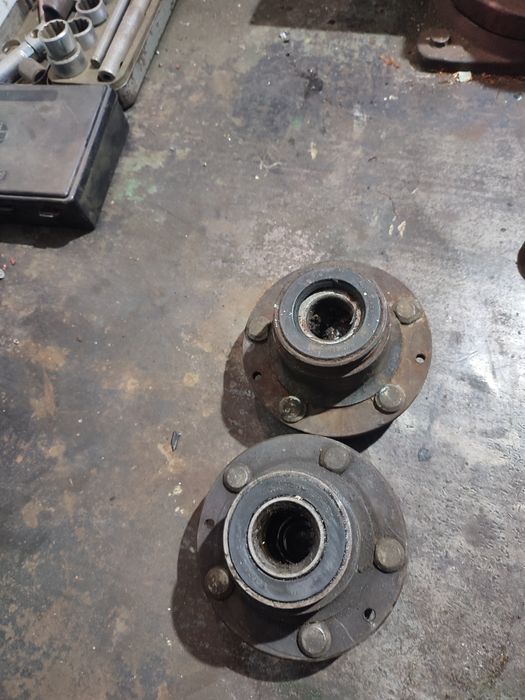 Ступиця на москвич