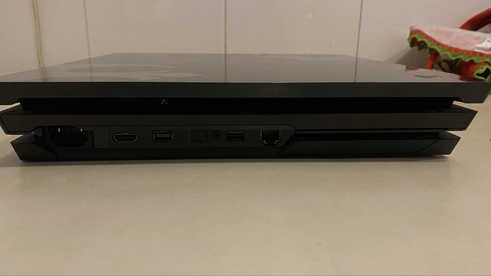 PS4 Pro 1Tb edição especial STAR WARS