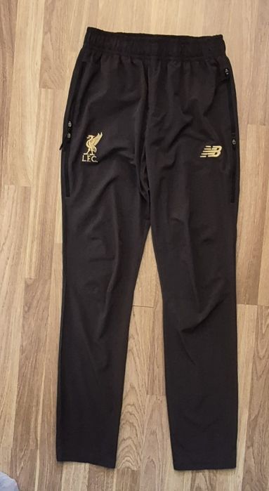 Спортивні штани New Balance Liverpool FC