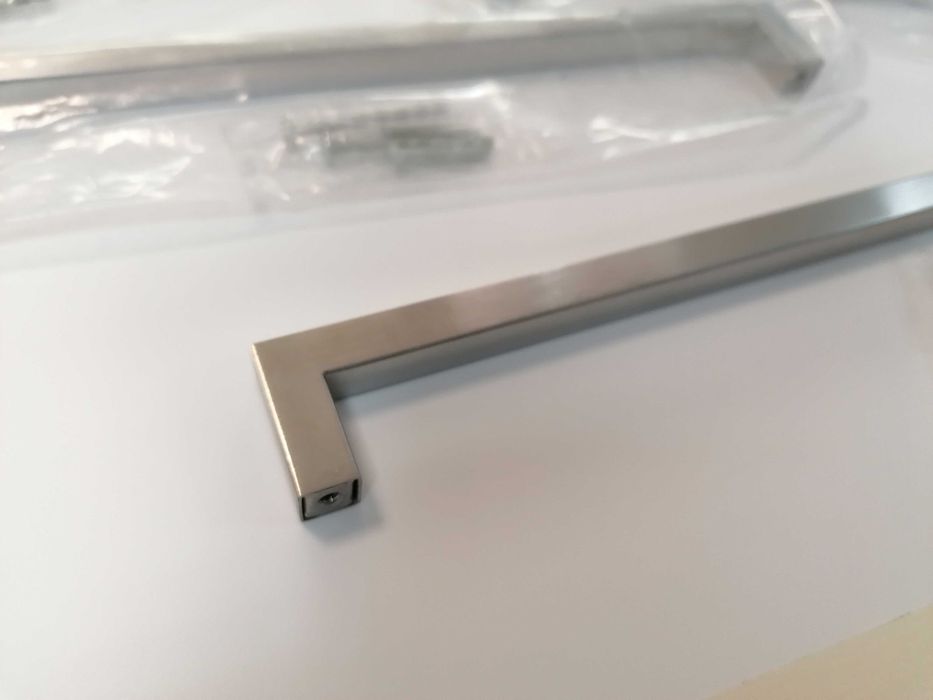 Puxadores inox quadrados