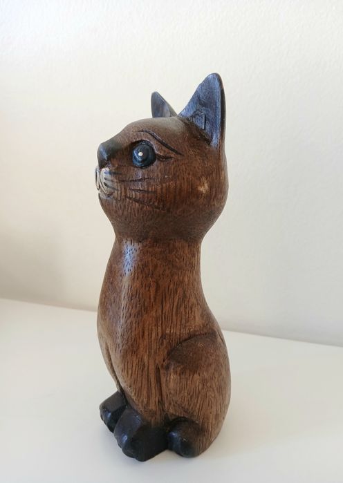 Gato em madeira da Tailândia