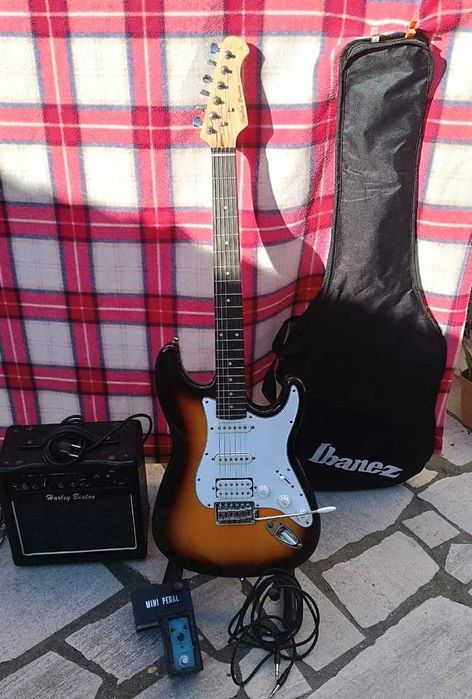 Pack Guitarra Harley Benton HSS + Amp + Pedal (Muito bom)