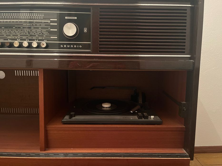 Grundig Stereo-Konzertschrank “Mandello e/SL” – 1960s – Working
