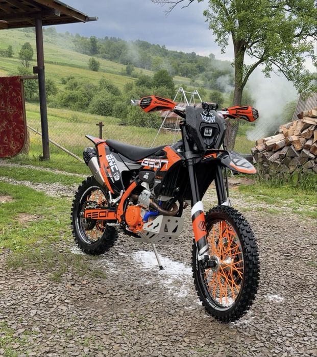 Продам  або обміняю geon gnc 300 на бойовому ходу