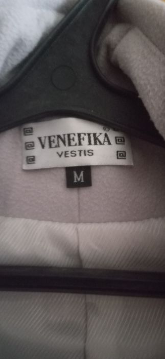 Продам польто женское