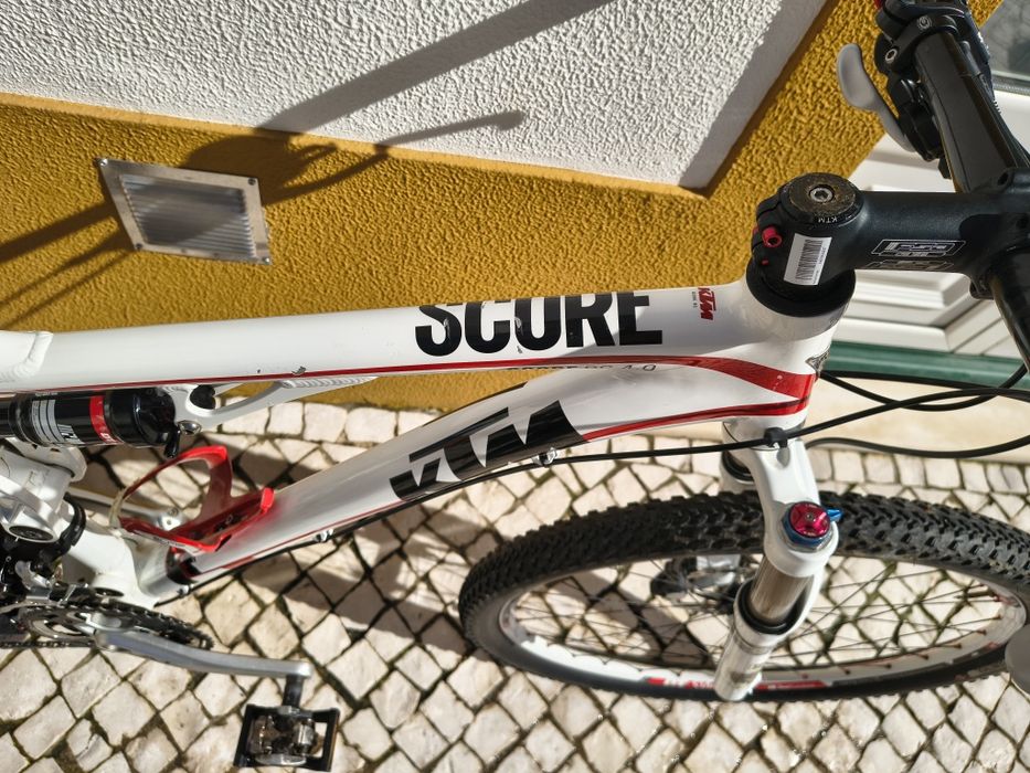 Bicicleta KTM SCORE RC 4.0