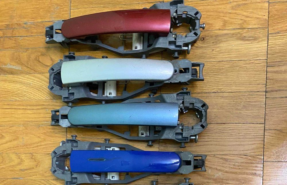 Ручка, кронштейн дверей на шкода (skoda octavia)