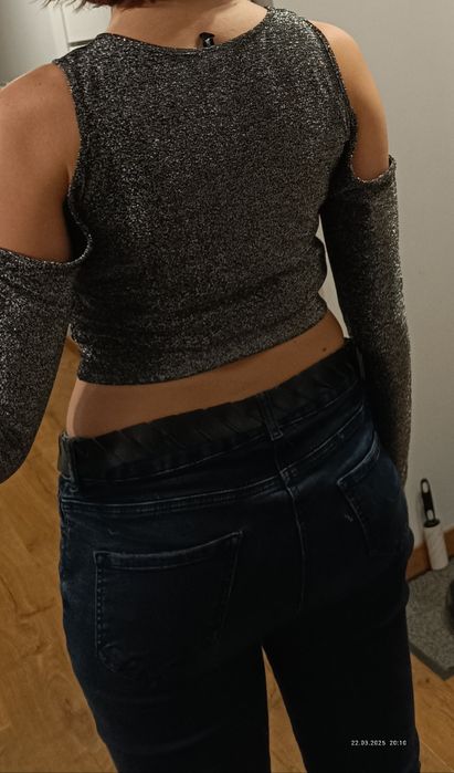 Bluzka brokatowa odkryte ramiona Sinsay s 36