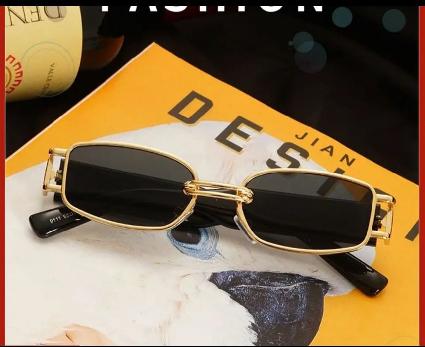 Очки солнцезащитные