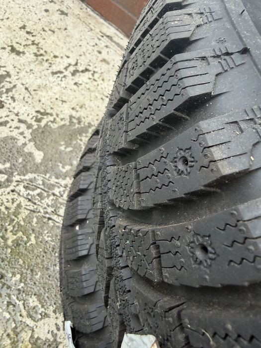 Новая Зимняя резина Laufenn LW 71 I Fit Ice, 215/65 R16