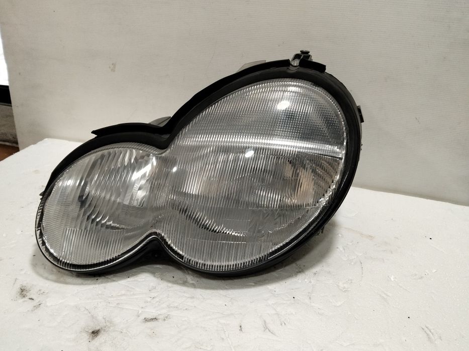 Farol Mercedes c w203 ótica esquerdo 2004