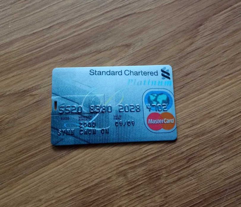 USB накопитель, флешка в виде кредитной карты 8 Гб