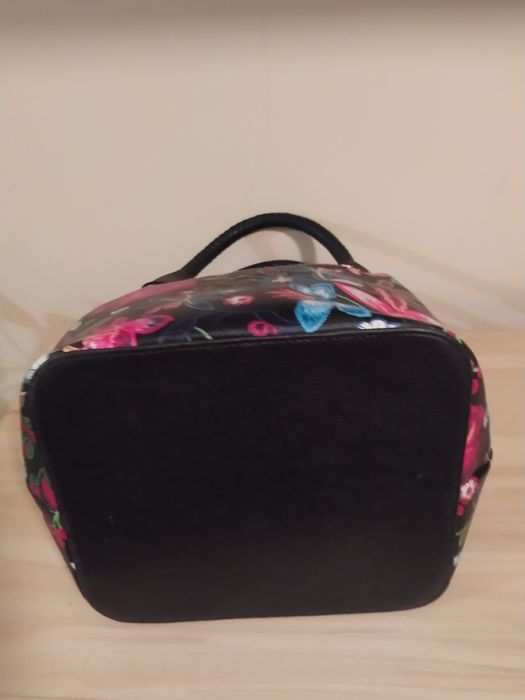 Torebka damska do ręki