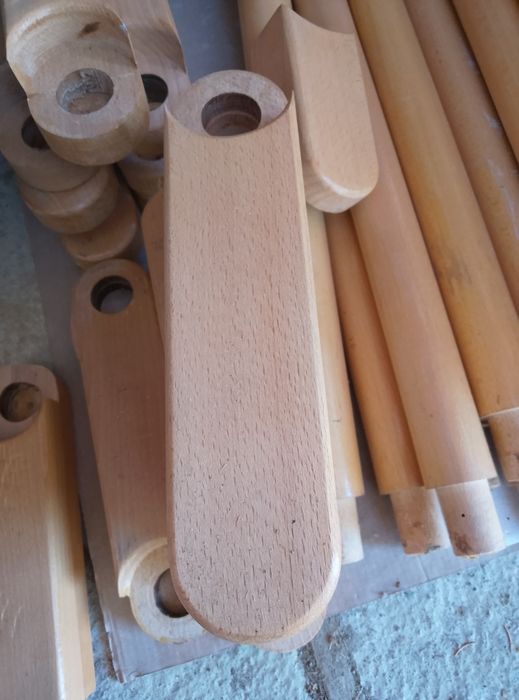 Drewniane tralki jesionowe z dodatkiem chromu + poręcz