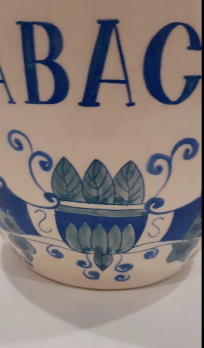 Pote grande antigo de tabaco - Coleção particular