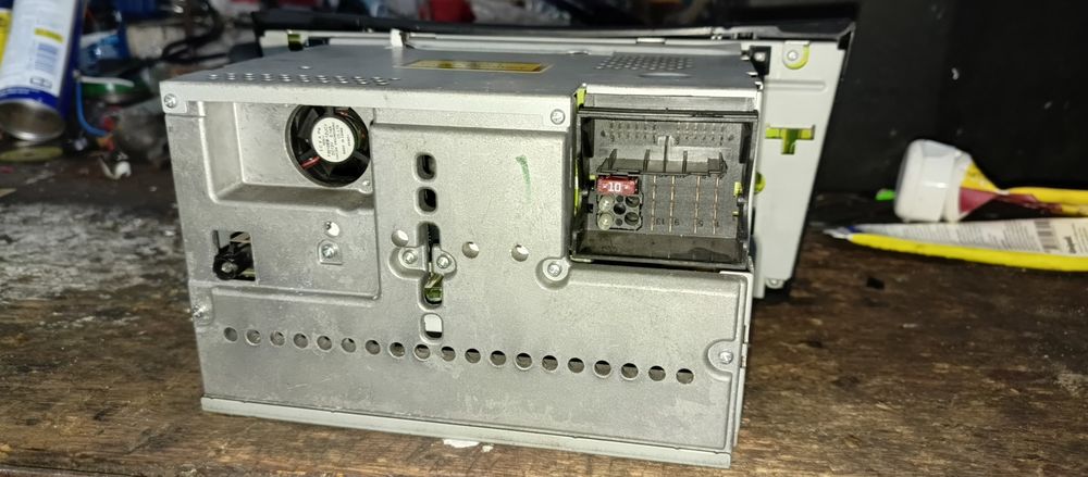 radio do Mercedes w211