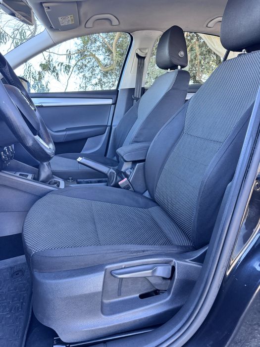 SKODA OCTAVIA 1.6 tdi 2016 otimo estado geral