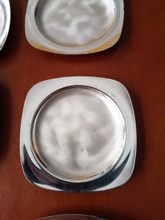 Podkładki pod szklanki kieliszki