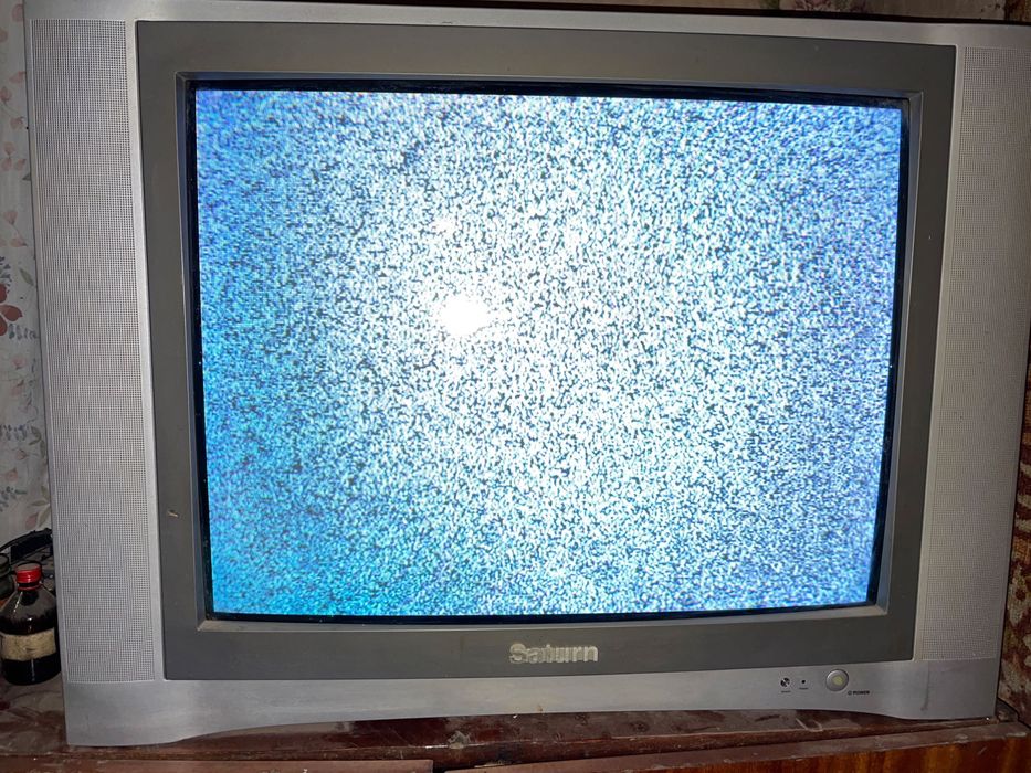 Телевизор Saturn диагональ 29 дюймов