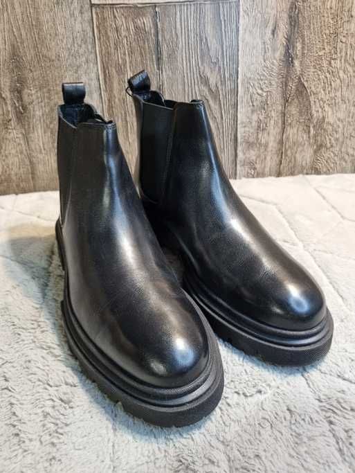 Czarne, skórzane sztyblety Zign, 40