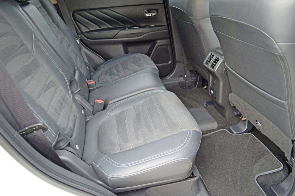 Mitsubishi Outlander PHEV 2019 2.4