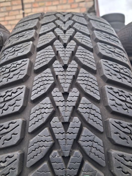 распаровка 185/60 R15 Dunlop зима б/у