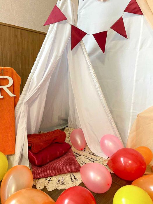 Декор свята Кенді бар