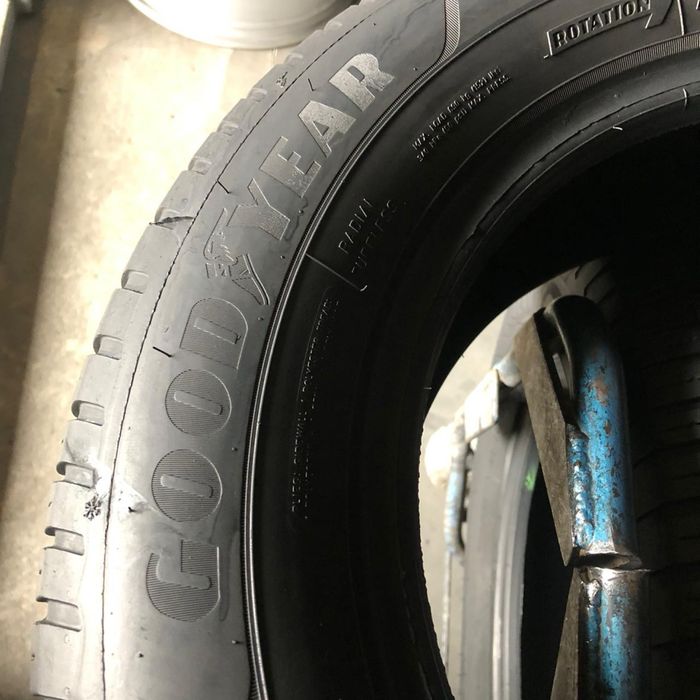 Шини 195/65/15-2 шт Goodyear Vector 4Seasons