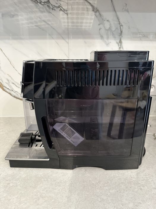 Ekspres do kawy Delonghi Cappuccino ECAM 23.450.B  bdb stan