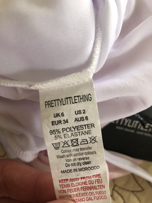 Сукня нова prettylittlething