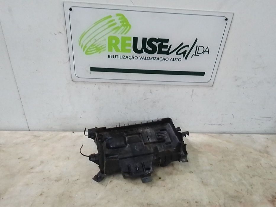 Caixa De Alujamento De Bateria Opel Corsa D (S07)