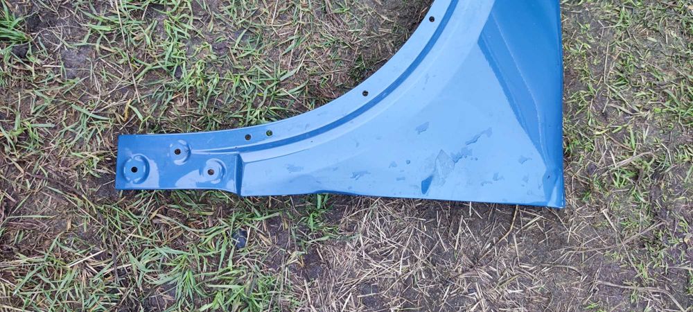 Крило ліве volvo xc40 під ремонт