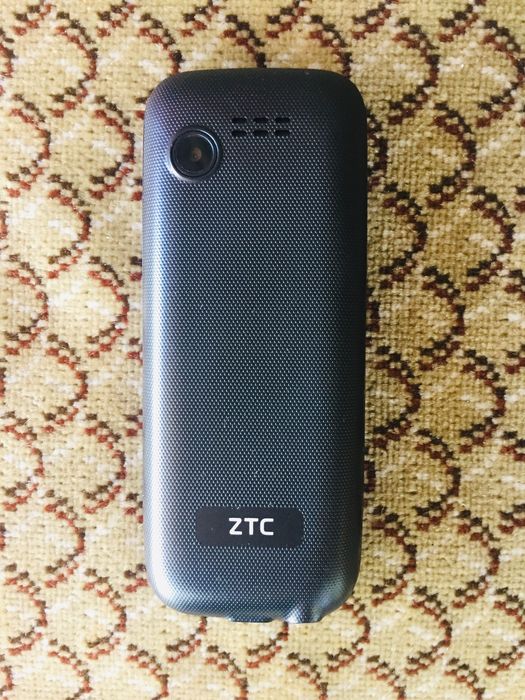 Telemóvel ZTC usado