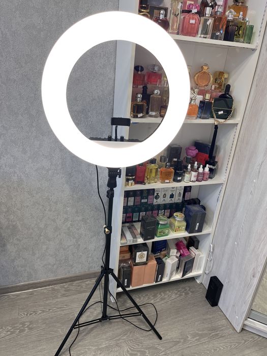 Професійна, оригінальна кільцева лампа RL-21