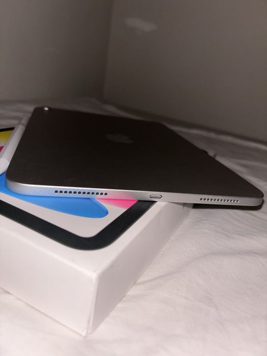 iPad (A16) 11" 128 GB Wi-Fi – Como Novo