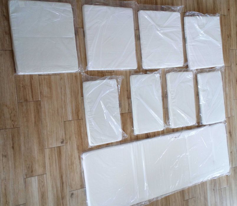 Poduszki na meble ogrodowe białe