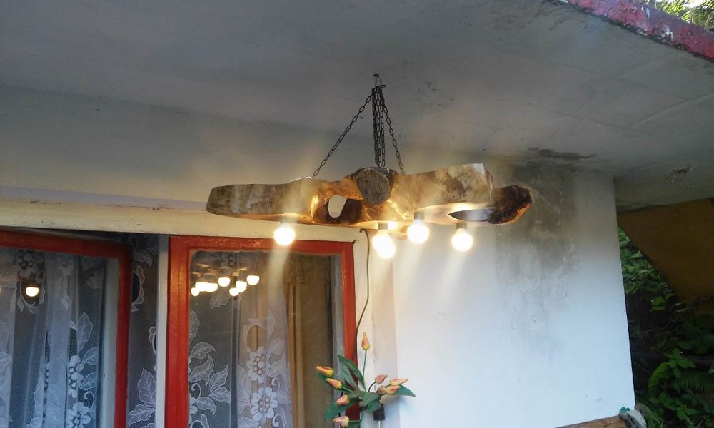 Plaster drewna żyrandol orzech włoski